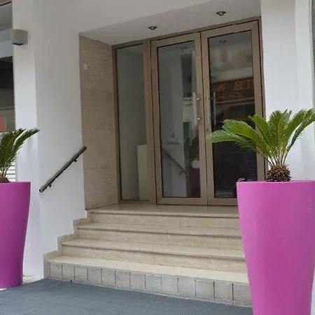 Les Palmiers Boutique & Luxury 拉纳卡