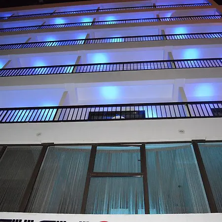 Les Palmiers Boutique & Luxury 拉纳卡