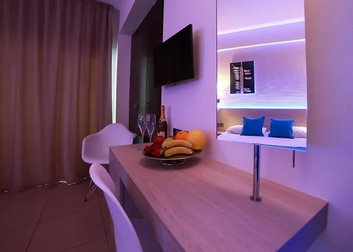 Les Palmiers Boutique & Luxury מלון 2*