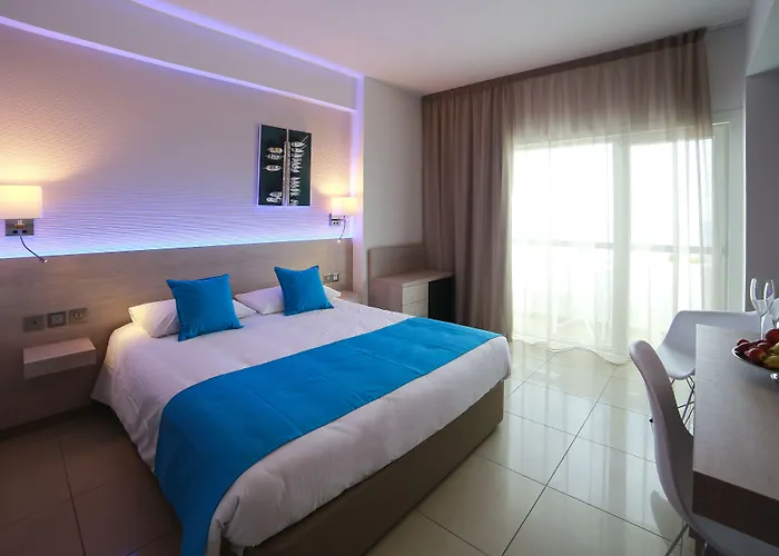 מלון Les Palmiers Boutique & Luxury