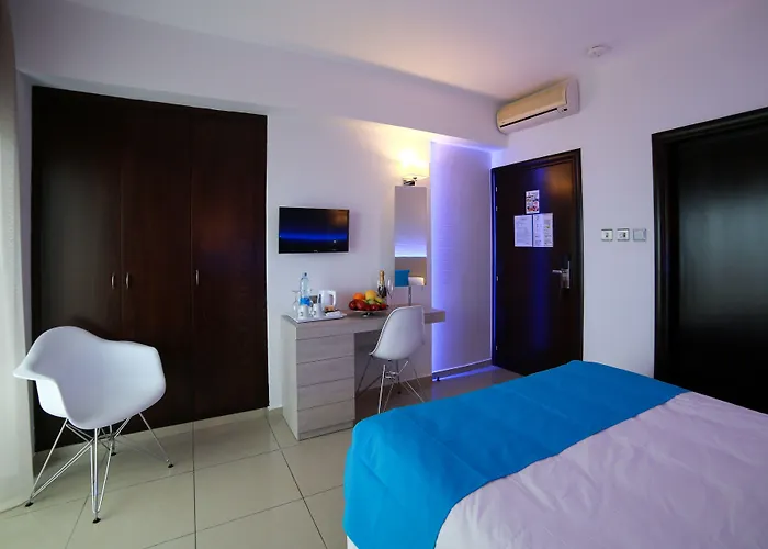 מלון Les Palmiers Boutique & Luxury 2*