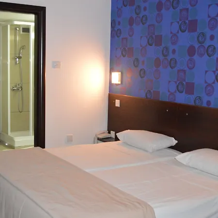 Les Palmiers Boutique & Luxury