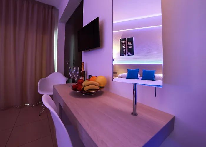 Les Palmiers Boutique & Luxury 2* Lárnaca