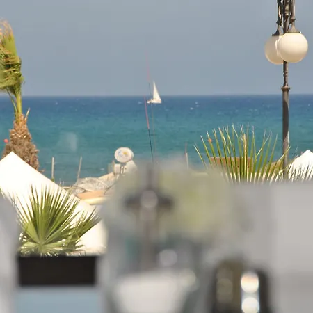 Hotel Les Palmiers Boutique & Luxury 2*